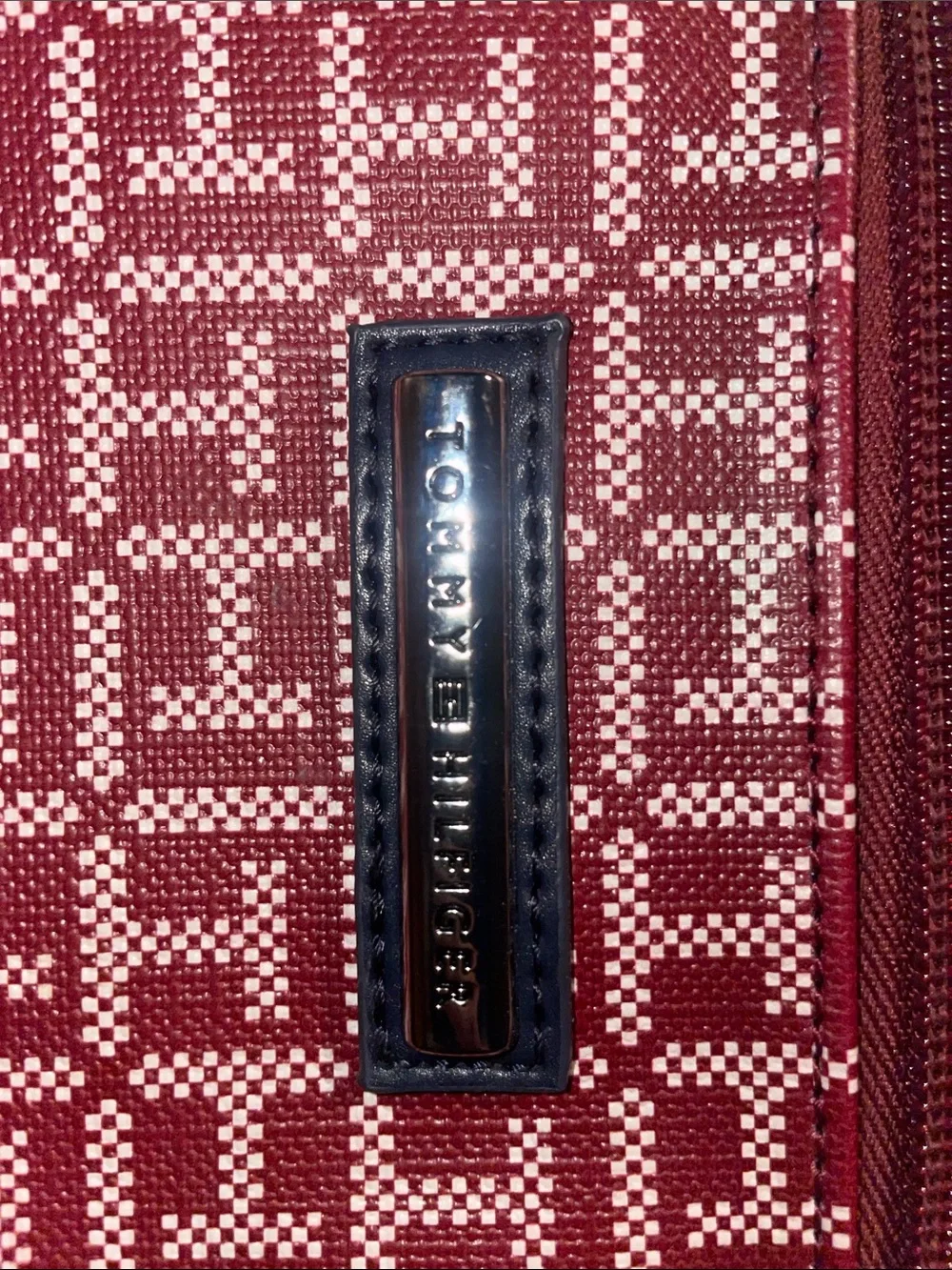 Tommy hillfigur and White Monogram Cosmetic Case with Top Handle